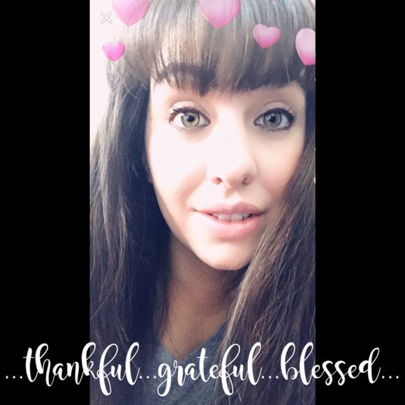 Meet your Posher, Amber - Picture 1 of 1